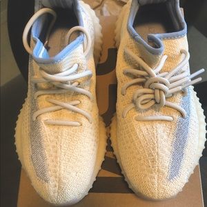 Yeezy Boost 350 V2